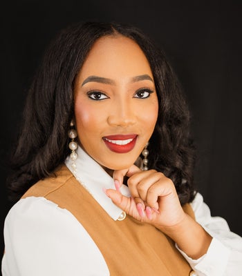 Portrait of Jada Johnson, Realtor®.